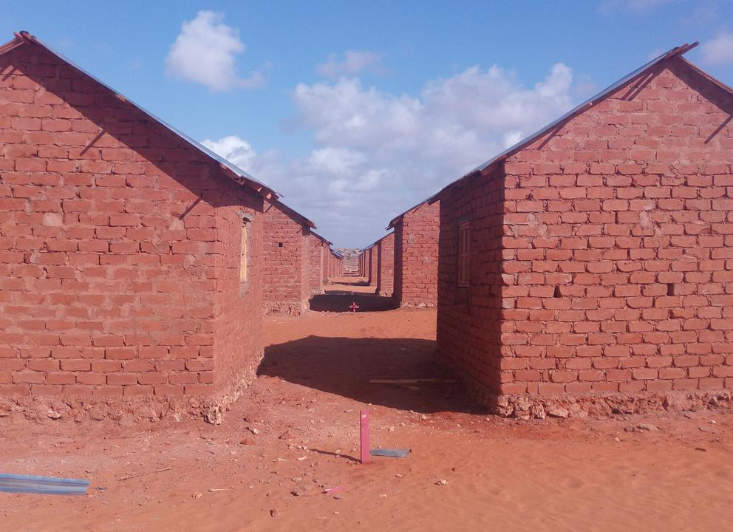 Shelter and humanitarian construction